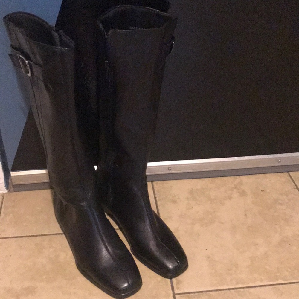 Ladies Leather Boots